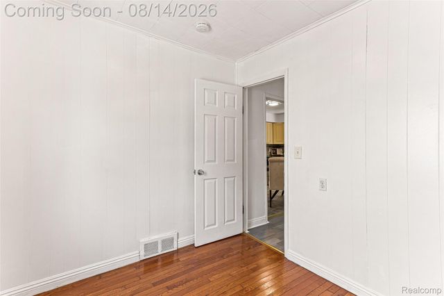 22655 Purdue Avenue, Farmington Hills, MI 48336
