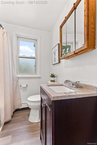 22655 Purdue Avenue, Farmington Hills, MI 48336