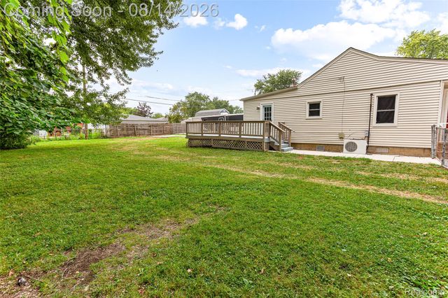 22655 Purdue Avenue, Farmington Hills, MI 48336