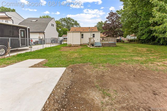 22655 Purdue Avenue, Farmington Hills, MI 48336