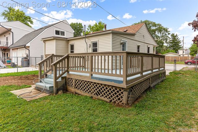 22655 Purdue Avenue, Farmington Hills, MI 48336