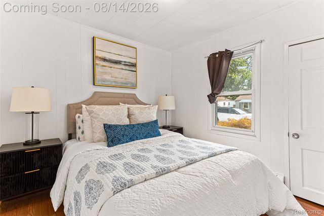 22655 Purdue Avenue, Farmington Hills, MI 48336