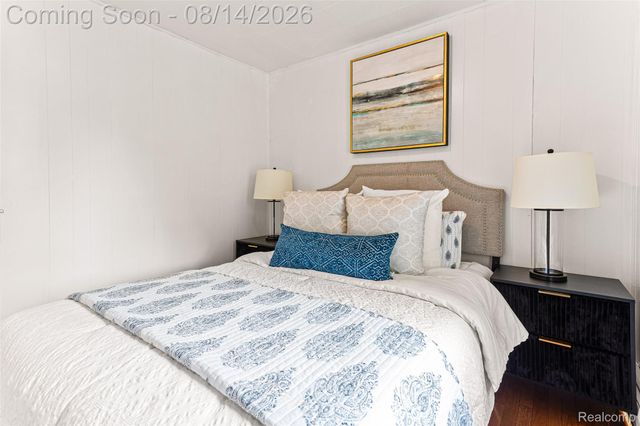 22655 Purdue Avenue, Farmington Hills, MI 48336