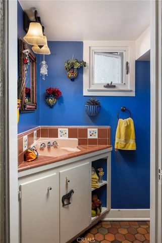 410 W 19th, Santa Ana, CA 92706