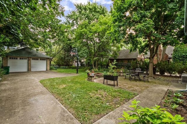 525 Wisner Street, Park Ridge, IL 60068