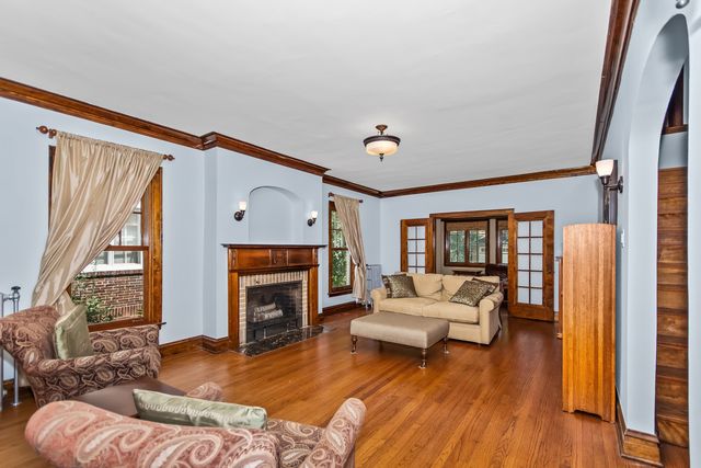 525 Wisner Street, Park Ridge, IL 60068
