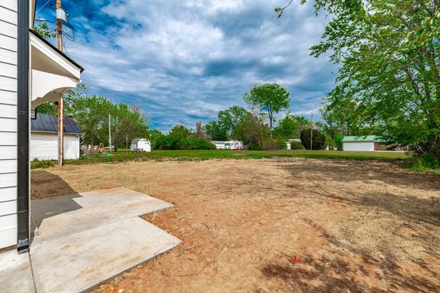 103 Portland Blvd, Portland, TN 37148