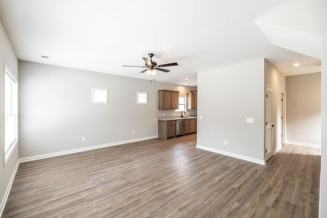 103 Portland Blvd, Portland, TN 37148