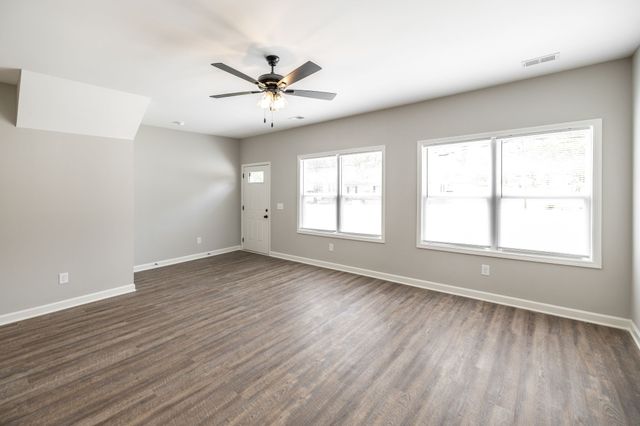 103 Portland Blvd, Portland, TN 37148