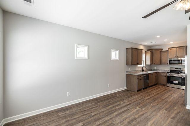 103 Portland Blvd, Portland, TN 37148