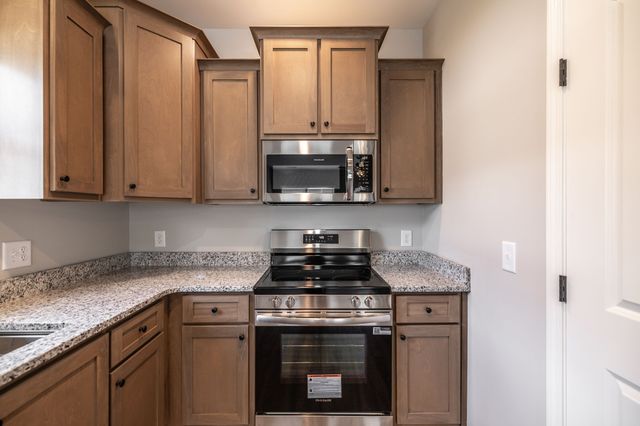 103 Portland Blvd, Portland, TN 37148