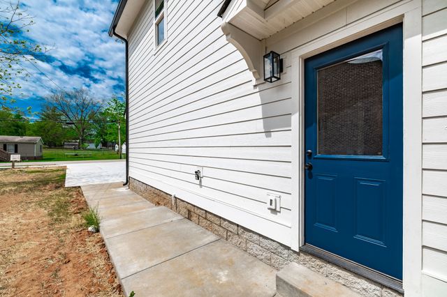 103 Portland Blvd, Portland, TN 37148