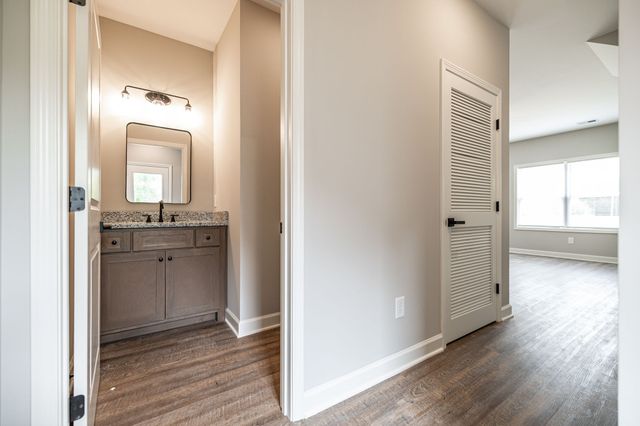 103 Portland Blvd, Portland, TN 37148