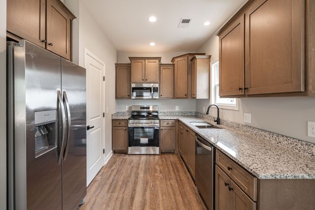 103 Portland Blvd, Portland, TN 37148