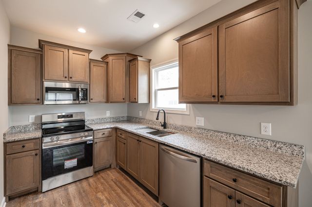 103 Portland Blvd, Portland, TN 37148