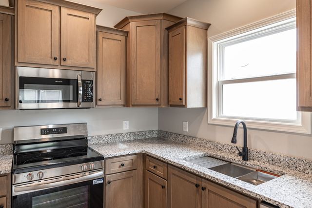 103 Portland Blvd, Portland, TN 37148
