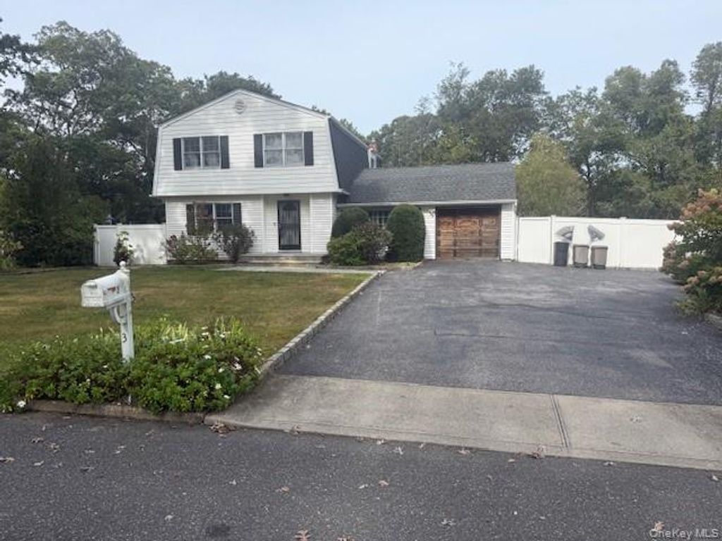 3 Lilac Lane, Port Jefferson Station, NY 11776