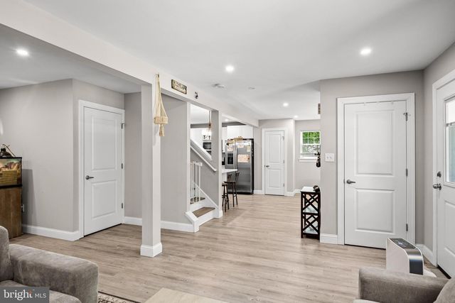 62 HIGGINS AVE, Clementon, NJ 08021