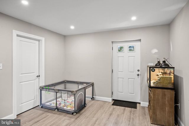 62 HIGGINS AVE, Clementon, NJ 08021