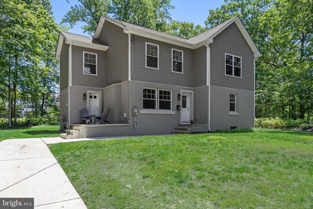 62 HIGGINS AVE, Clementon, NJ 08021