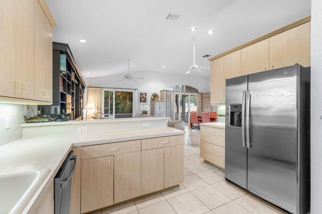 7707 NW 79th Street, Tamarac, FL 33321