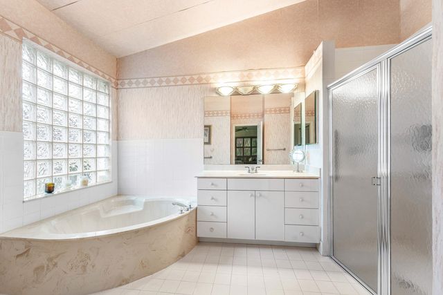 7707 NW 79th Street, Tamarac, FL 33321