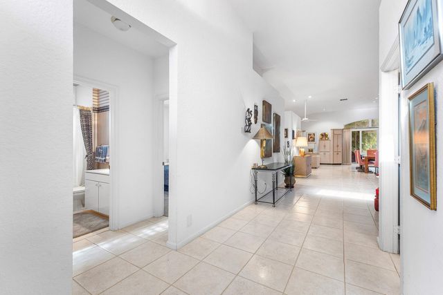 7707 NW 79th Street, Tamarac, FL 33321