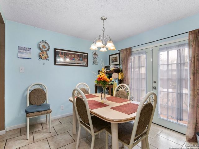 6831 Celes Meadow, Converse, TX 78109