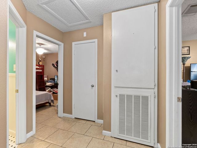 6831 Celes Meadow, Converse, TX 78109