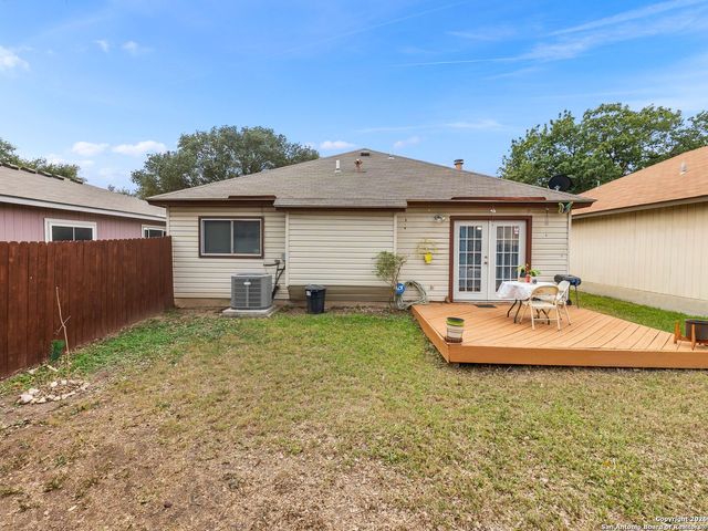 6831 Celes Meadow, Converse, TX 78109