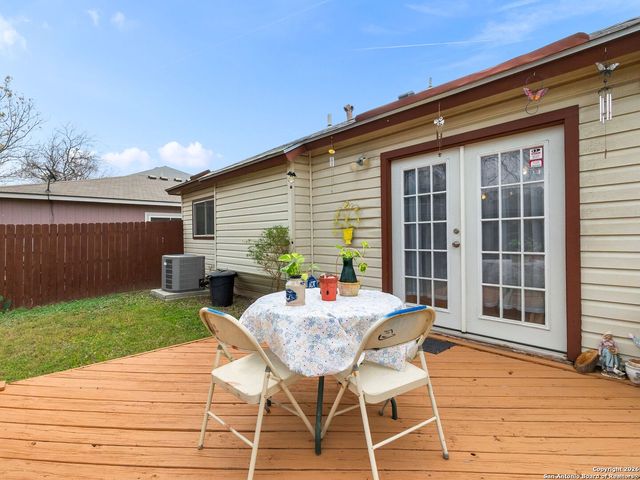 6831 Celes Meadow, Converse, TX 78109