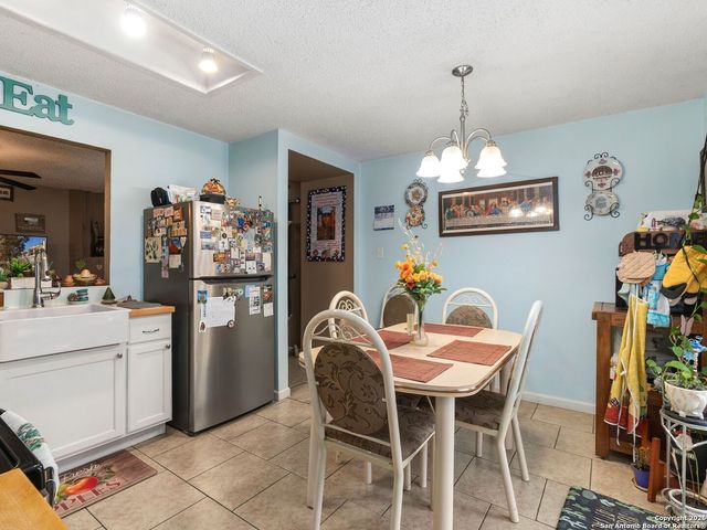 6831 Celes Meadow, Converse, TX 78109