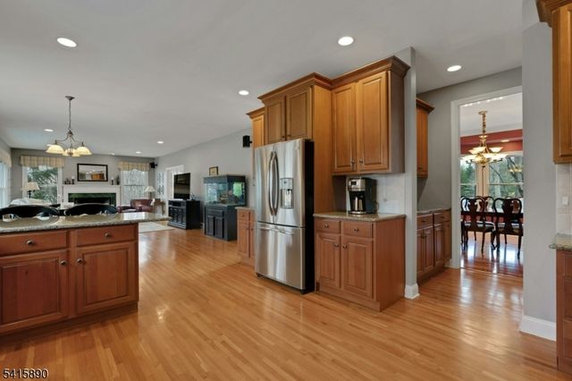 5 ADAMS COURT, Bridgewater Twp., NJ 08836