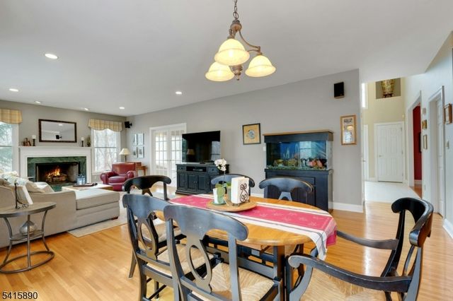 5 ADAMS COURT, Bridgewater Twp., NJ 08836