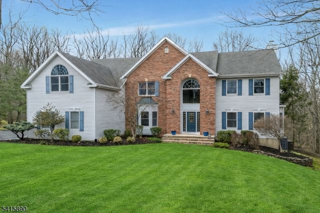 5 ADAMS COURT, Bridgewater Twp., NJ 08836