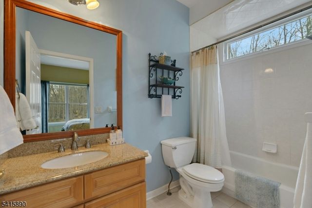 5 ADAMS COURT, Bridgewater Twp., NJ 08836