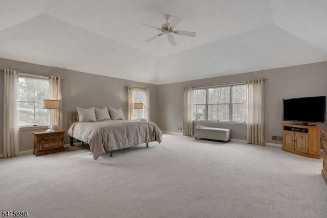 5 ADAMS COURT, Bridgewater Twp., NJ 08836