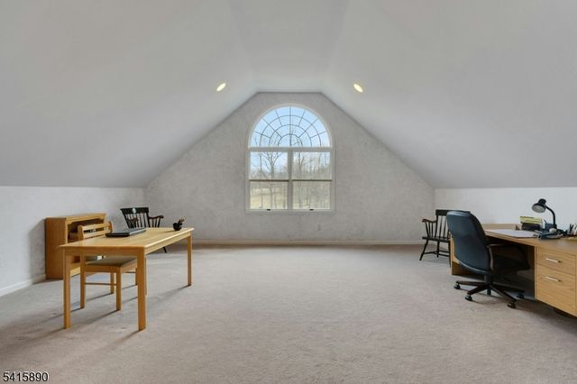 5 ADAMS COURT, Bridgewater Twp., NJ 08836