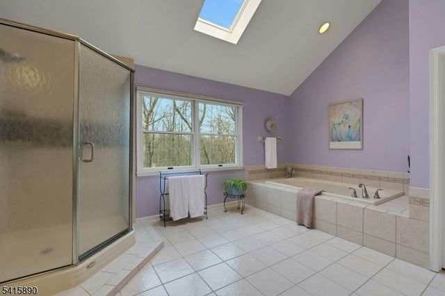 5 ADAMS COURT, Bridgewater Twp., NJ 08836