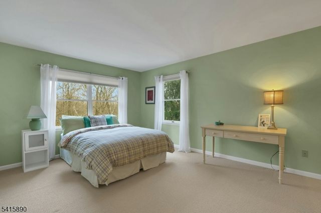 5 ADAMS COURT, Bridgewater Twp., NJ 08836