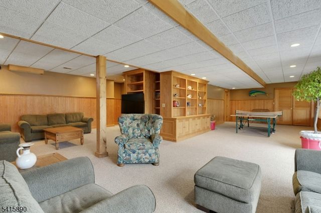 5 ADAMS COURT, Bridgewater Twp., NJ 08836