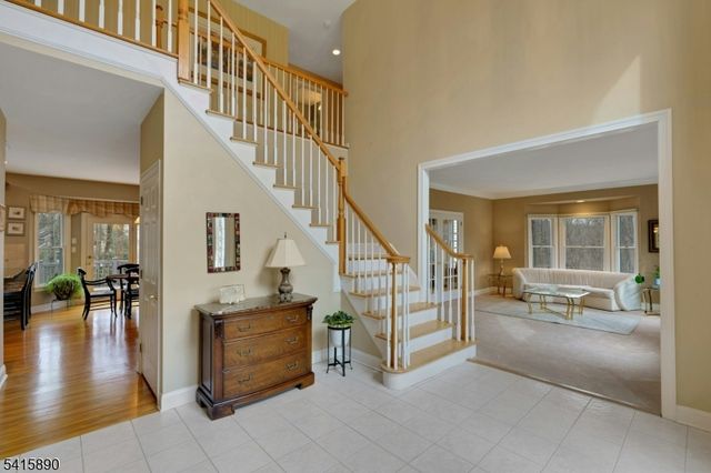 5 ADAMS COURT, Bridgewater Twp., NJ 08836