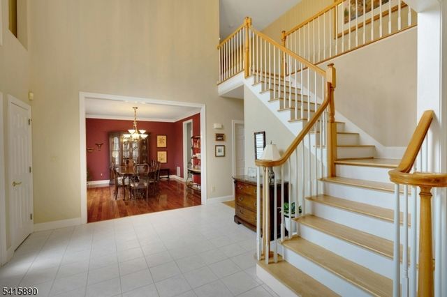 5 ADAMS COURT, Bridgewater Twp., NJ 08836