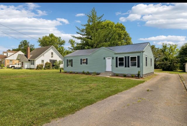 112 Eastland Ave, Lebanon, TN 37087