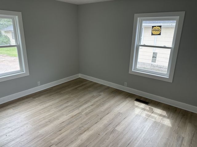 112 Eastland Ave, Lebanon, TN 37087