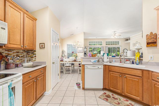 4610 Fringetree Dr., Murrells Inlet, SC 29576
