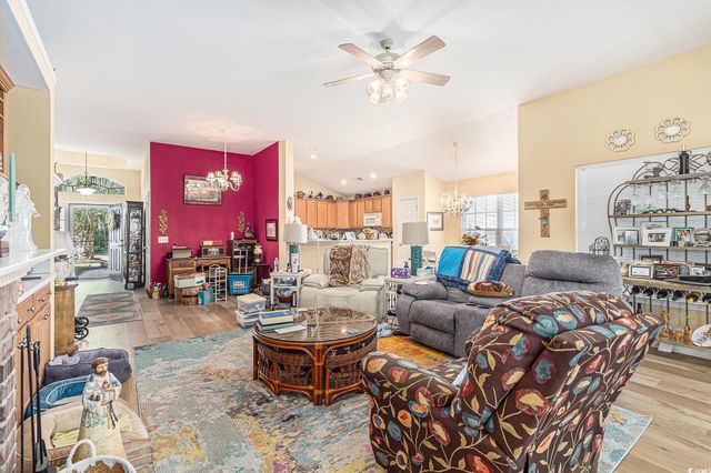 4610 Fringetree Dr., Murrells Inlet, SC 29576