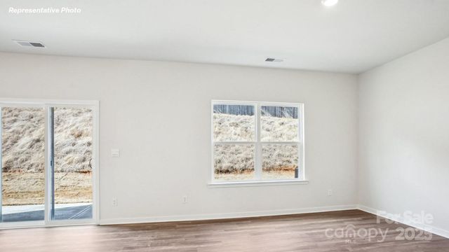 5015 Shallow Brook Drive, Charlotte, NC 28215