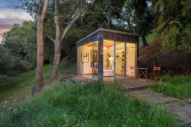 19 Preston Road, Woodside, CA 94062