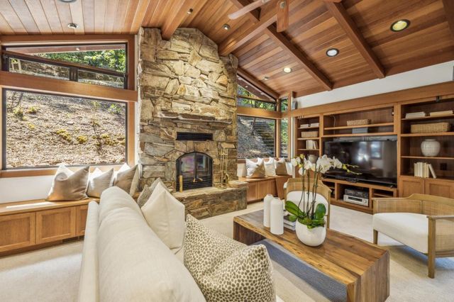 19 Preston Road, Woodside, CA 94062
